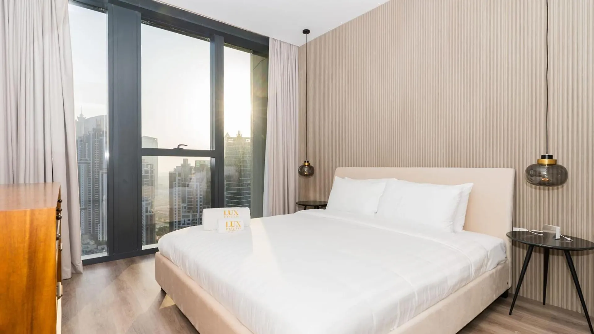 Downtown 1 Bed With City Views Dubai